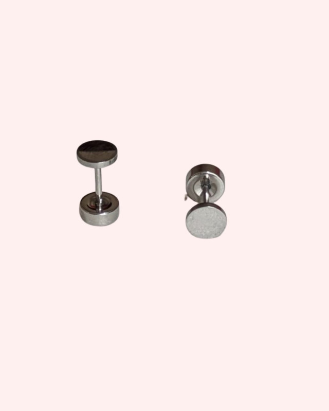 Plain silver stud